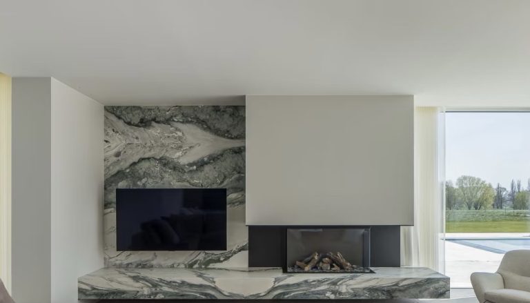 How to Choose the Perfect Sintered Stone for Your Living Room Fireplace